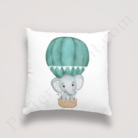 Coussin déco : Eléphant dans sa montgolfière Coussin déco : Eléphant dans sa montgolfière